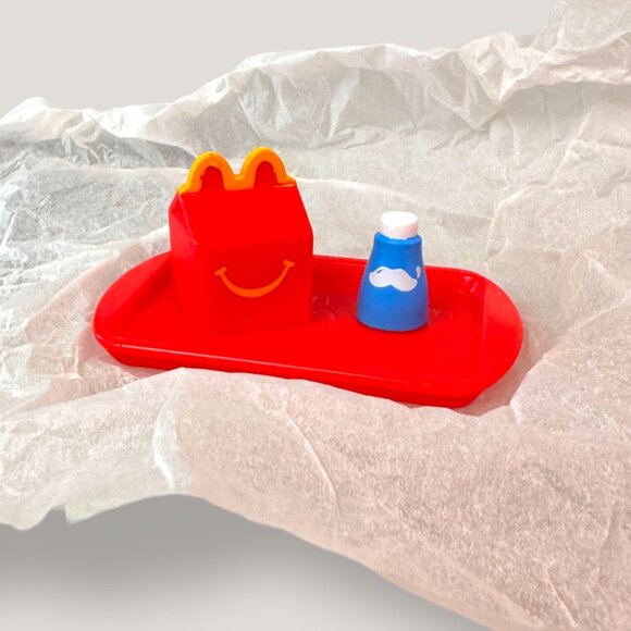 Lil McDonalds Red Happy Meal Toy Set With Tray & Accessories Open Box - Picture 8 of 8